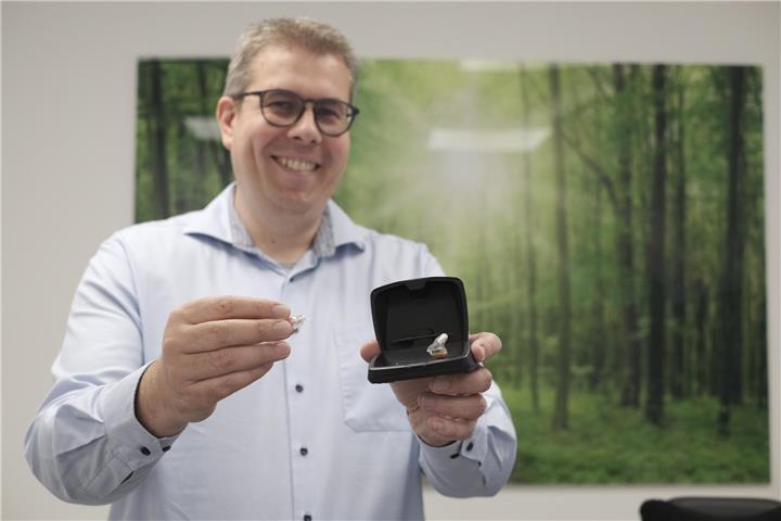 Akustikermeister Christian Hoffmann ist und bleibt der fachkompetente Ansprechpartner in Heiden für alle Fragen rund um gutes Hören.