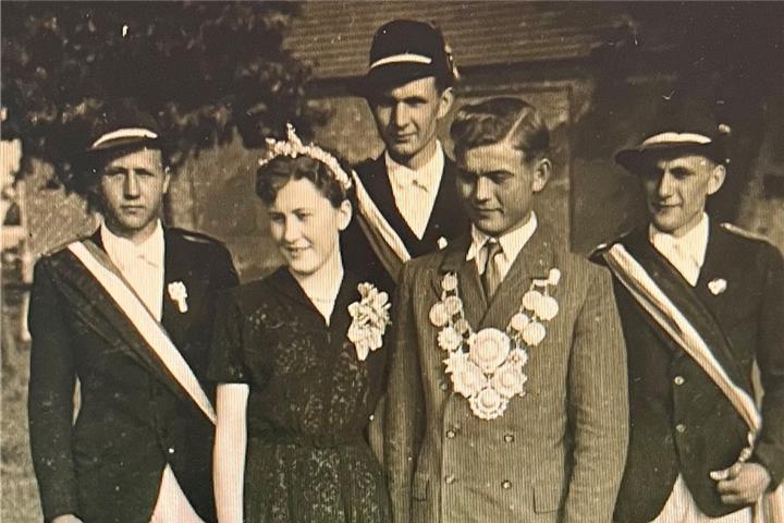 Alfons Südholt war vor 70 Jahren König und wird zu diesem seltenen Jubiläum eine Ehrung erhalten. Seine Königin war Elfriede Mecking (Vrenegor).