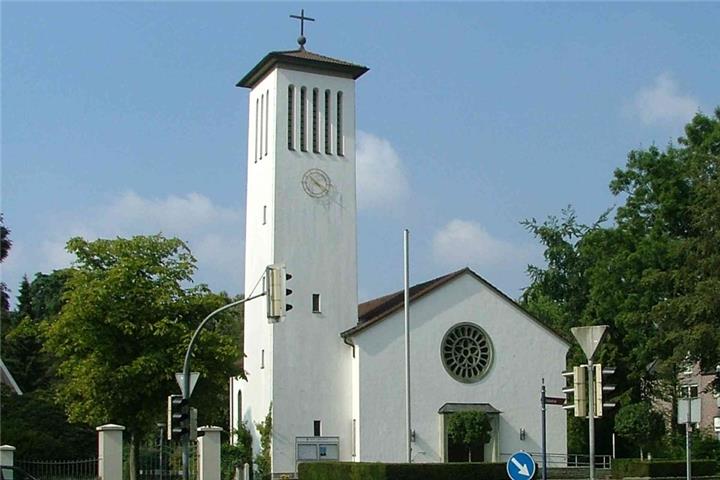 Am Ostersonntag läuten die Glocken .