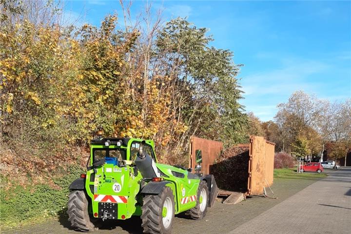 An neun zusätzlichen Terminen in Burlo, Marbeck und Weseke Grünabfall abgeben.