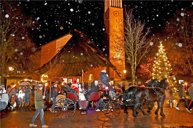 Bahnhof Reken lädt wieder zum stimmungsvollen Lichterfest mit adventlichem Programm ein. Foto: Archiv