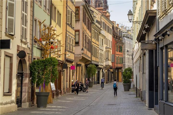 Bei einem Besuch in Straßburg wird die offiziell „frauenfreundlichste Stadt Frankreichs“ entdeckt.Foto: colourbox.de