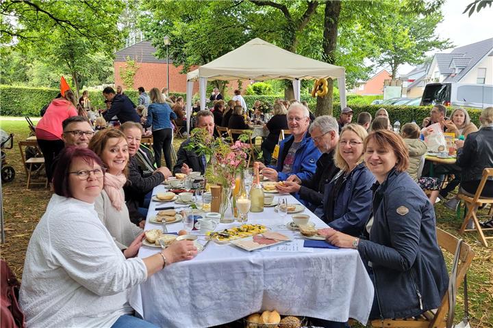 Gemeinsames Frühstück in Erle