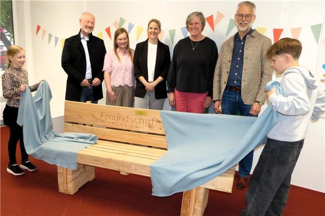 Neue Freundschaftsbank