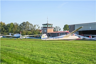 Open-Air-Kino und Picknick am Flugplatz Hoxfeld