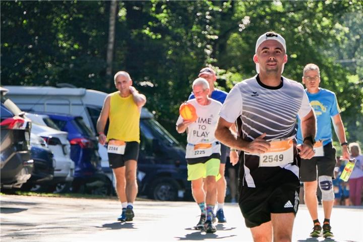 Laufend Gutes tun Laufend Gutes tun