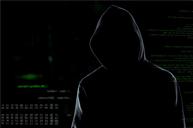 Falscher Stromableser entwendet Schmuck