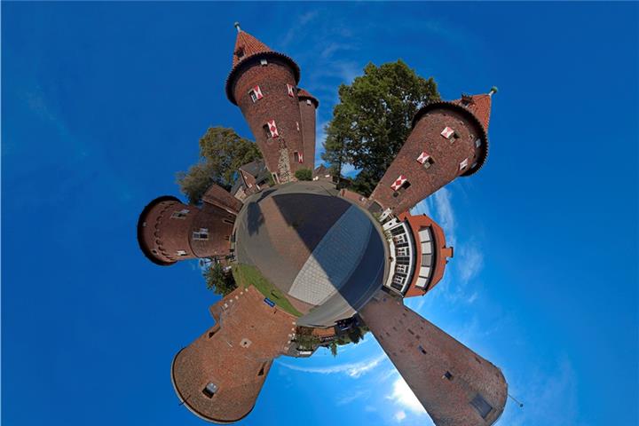 Borken, die Stadt der fünf Türme, in ungewöhnlicher Perspektive. Foto: Björn Hesener