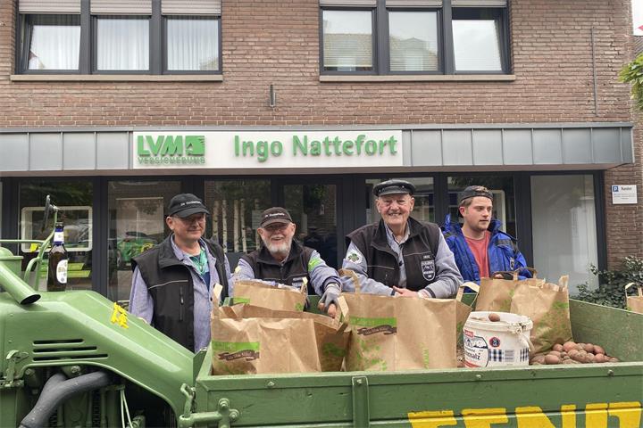 Bunte Stände und fröhliche Besucher: Der Velener Herbst verspricht einen abwechslungsreichen Tag mit Angeboten für alle Altersgruppen.