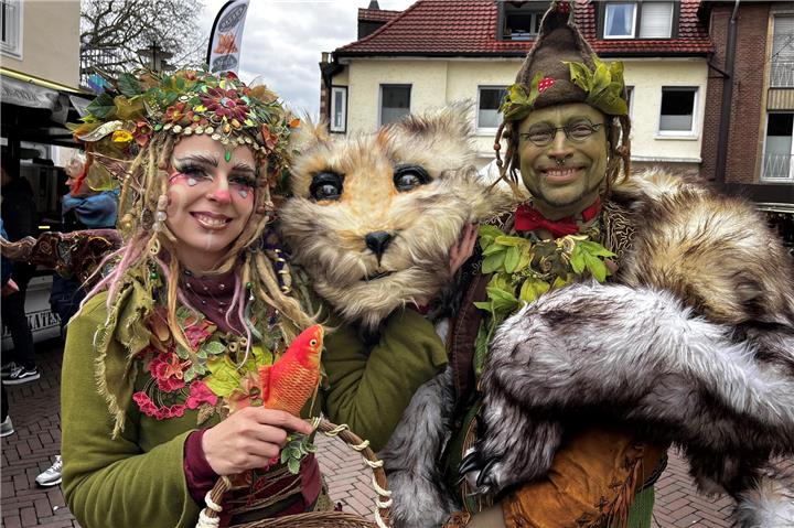 Buntes Treiben am Sonntag auf dem Ostermarkt in Borken..