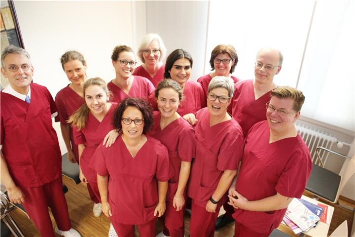 Das Endoskopie- Team des Borkener Krankenhaus rund um Dr. Alexander Brock (l) und Dr. Gabriele Ackers (2. v. l.).