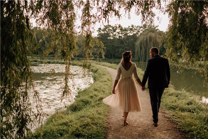 Das Gewinnerfoto mit dem Hochzeitspaar Kira und Matthias Portleroi aus Leverkusen.Foto: Blackbird Visuals