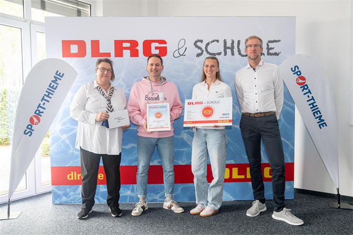 Das Gymnasium Remigianum wurde mit dem Sonderpreis des Förderpreises „DLRG & Schule“ ausgezeichnet. Foto: DLRG e.V.