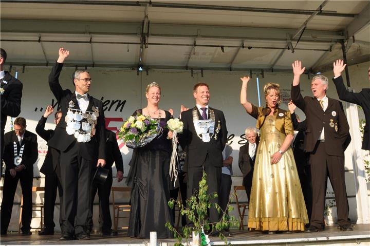Das Kaiserpaar 2011: Jens Schmaloer und Christina Böing.
