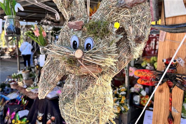 Der Hase „Cäsar“: kunstvoll gebastelt.