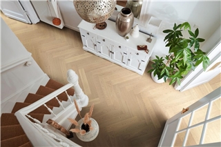 Der IKEA-Effekt: Ruhige Sortierungen harmonieren mit dem modernen Einrichtungsstil. © MeisterWerke Schulte GmbH