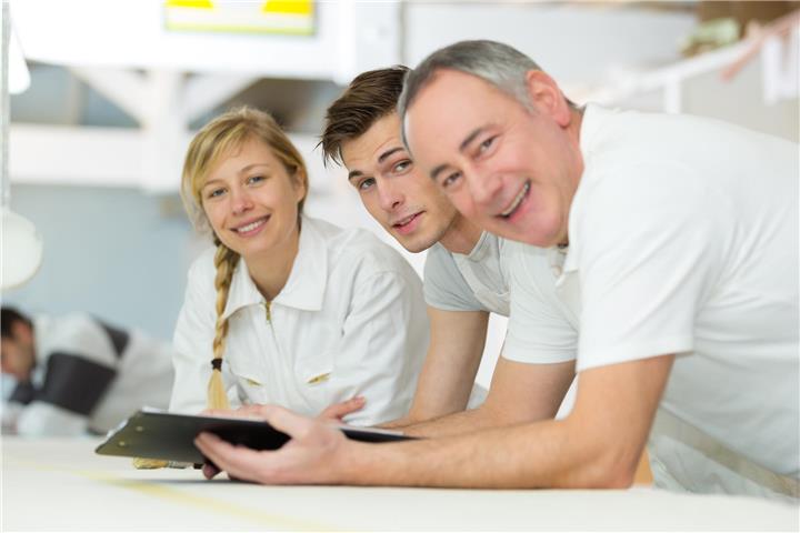 Die „Nacht der Ausbildung“ ermöglicht einen praktischen Einblick in zahlreiche regionale Ausbildungsberufe – unverbindlich und persönlich vor Ort.