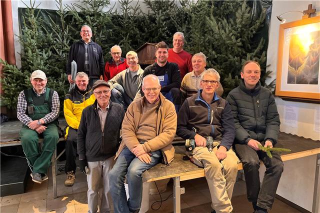 Ehrenamtliche zaubern Feststimmung: In Erle lebt der Weihnachtsgeist durch Menschen, die mit Leib und Seele dabei sind. Foto: hie