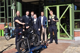 Ein Pilotprojekt gegen illegales Tuning von Zweirädern ist im Kreis Borken gestartet.