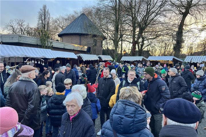 Gut besuchter Treffpunkt für alle, die sich auf den Advent einstimmen möchten.