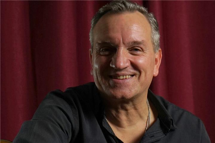 Heico Nickelmann präsentiert einen stimmungsvollen Mix aus Rock und Balladen.