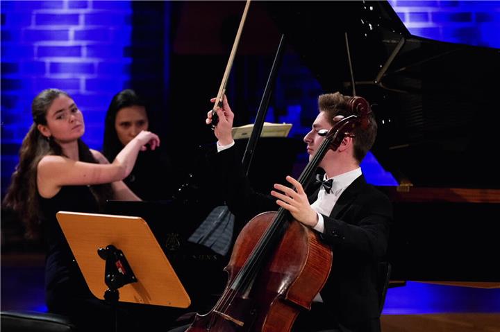 Klaudio Zoto und Victoria Nava präsentieren Werke von Josef Wölfl, Robert Schumann, Nadia Boulanger und Johannes Brahms. Foto: Susanne Diesner