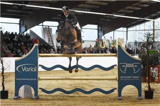 Marcus Ehning sicherte sich 2025 beim Großen Preis von Borken den Sieg. Foto: BZ-Archiv