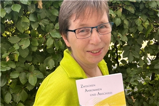 Maria Donner stellt ihren ersten Roman vor.