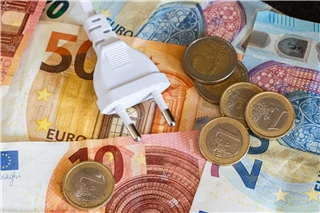 Mit einem Wechsel des Stromanbieters jetzt Geld sparen. © VZ NRW /adpic