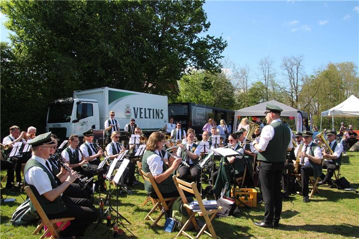 Musikalische Unterstützung kommt aus Südlohn und Weseke.