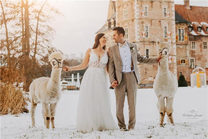 Pia und Stefan Rentmeister aus Lembeck sind die „Schlossvermählte 2025“.