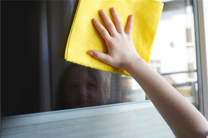 So wird Fensterpflege zum Kinderspiel.Foto: TMP Fenster + Türen GmbH
