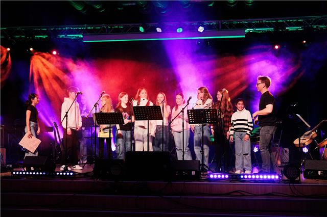 The A(coustic) Team bildet den Auftakt des „Spring Rock“. © Stadt Borken/ Joël Notthoff