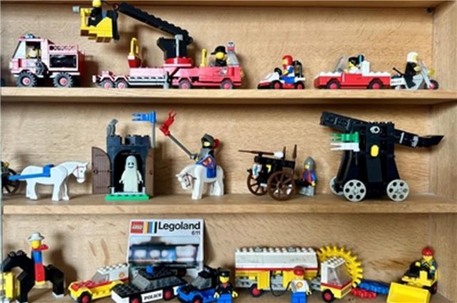 Vom Kinderzimmer ins Museum: Beispiel einer Lego-Sammlung zum Familiensonntag im FARB Borken.