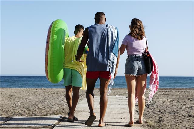 Vor dem Urlaub zum Thema Organspende informieren. Foto: Freepik